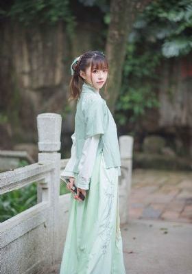一口气看完潜伏_BD英语高清完整版播放